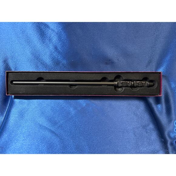 The Wizard World of Harry Potter Prof Snap's Magic Wand and Map - Picture 2 of 6